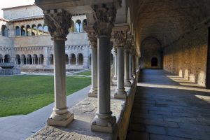 Capitells del claustre