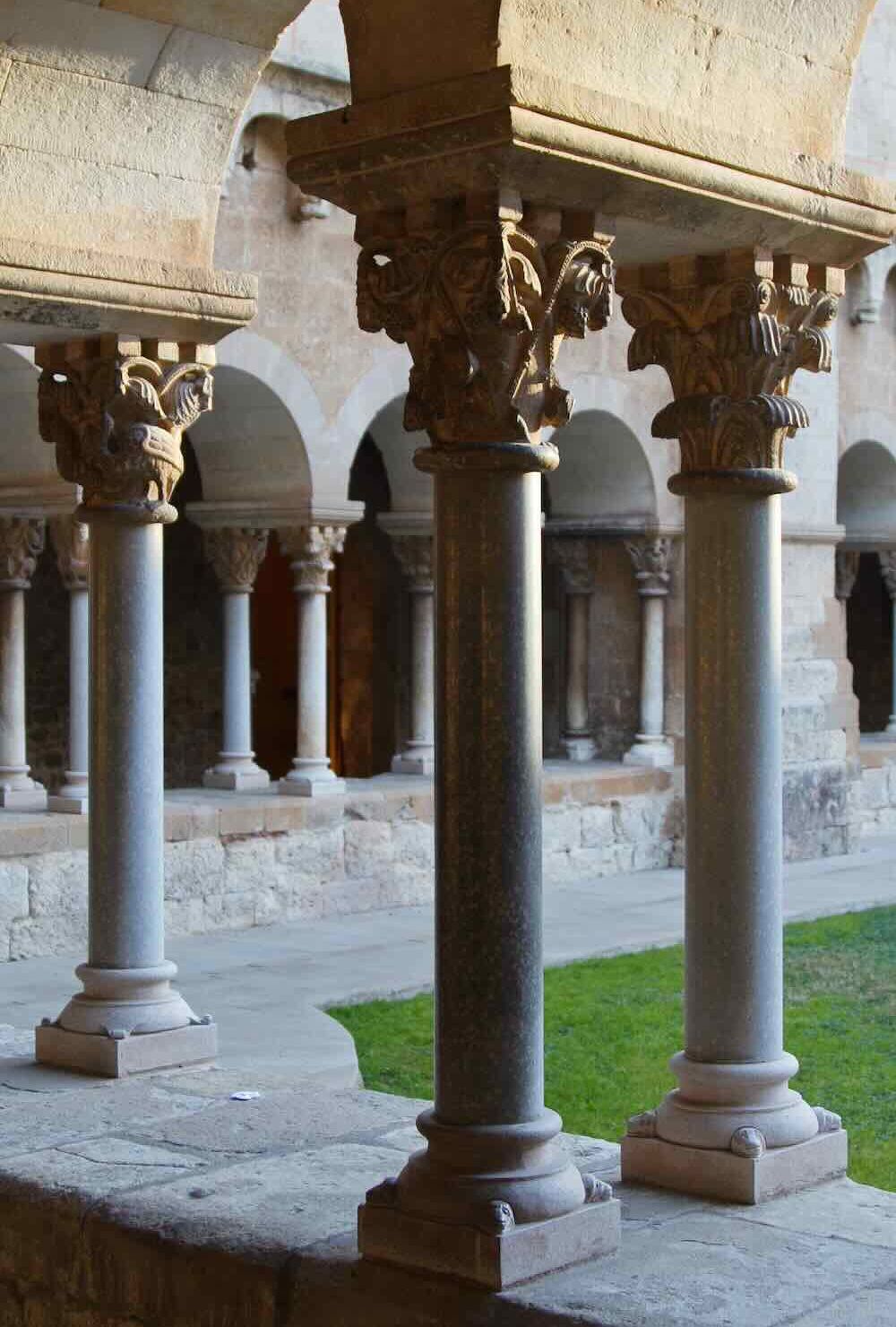 claustro horario del monasterio Horaris del monestir de sant cugat