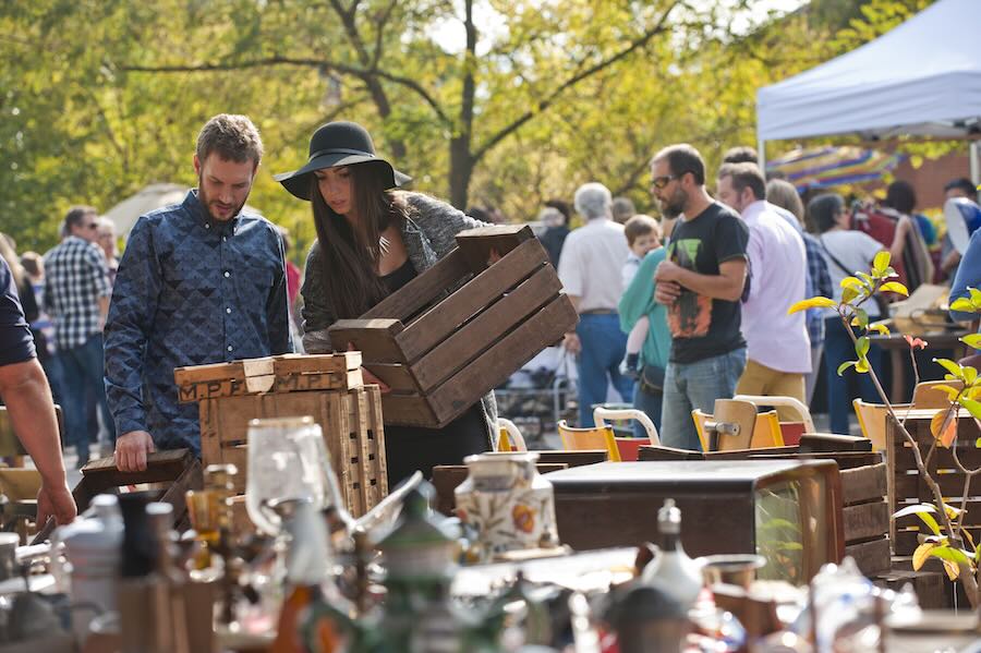 Mercantic, una pareja buscando antigüedades