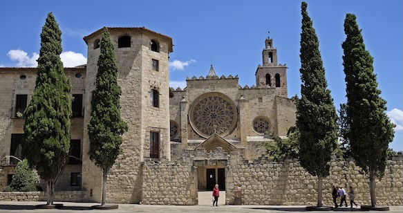 New to Sant Cugat? View of the monastery façade