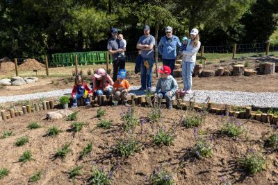 Reserva plaça pel taller de plantació d'una illa de biodiversitat